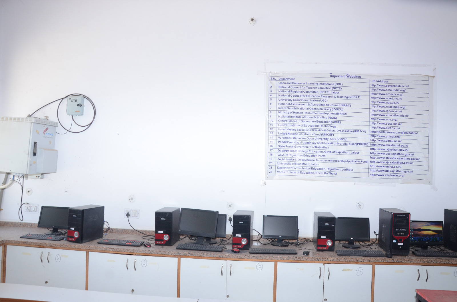 COMPUTER LAB