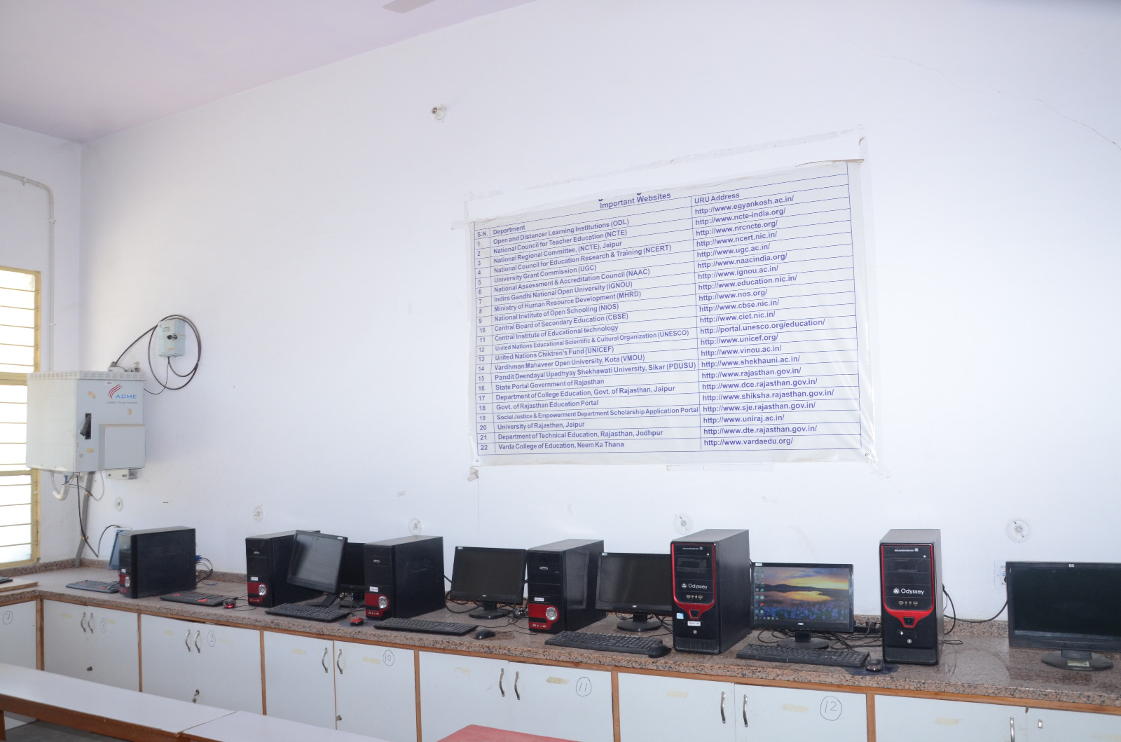 COMPUTER LAB
